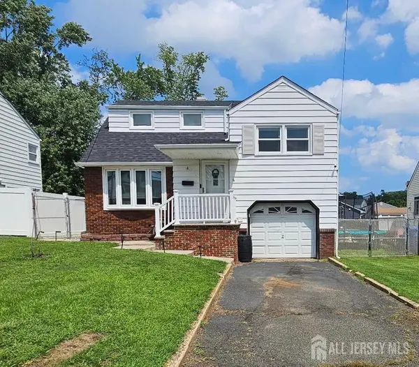 -4 Carter Place, Sayreville, NJ 08859