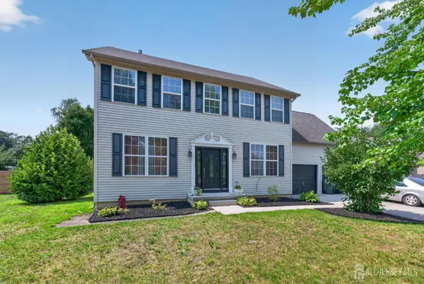 -836 Rosetree Drive, Monroe, NJ 08094
