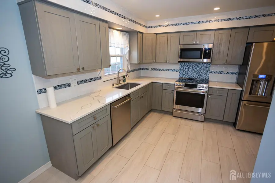 -4 Cheltenham Place, Sayreville, NJ 08872 - #3