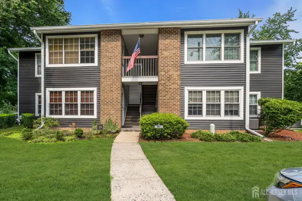 -39 Pennsylvania Way, North Brunswick, NJ 08902