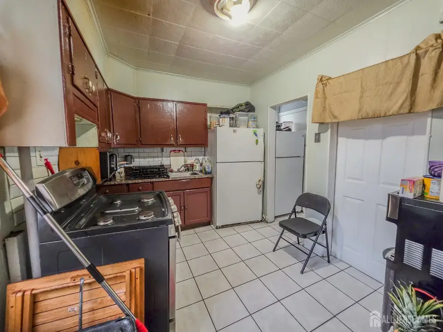 -10 Ball Street, New Brunswick, NJ 08901 - #2