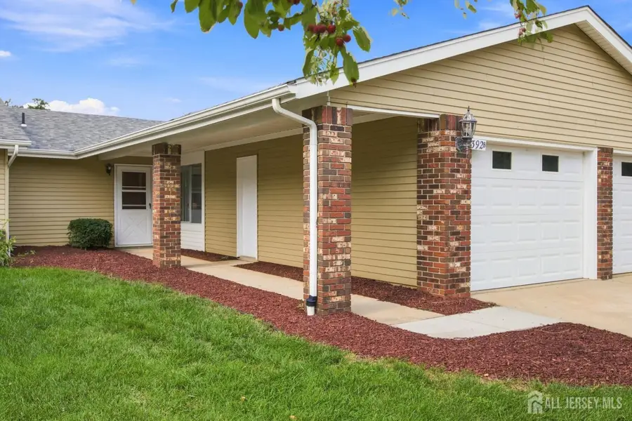 -392-B Hystrix Plaza, Monroe, NJ 08831 - #3
