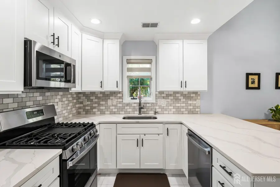 -53 Winthrop Road #G, Monroe, NJ 08831 - #3