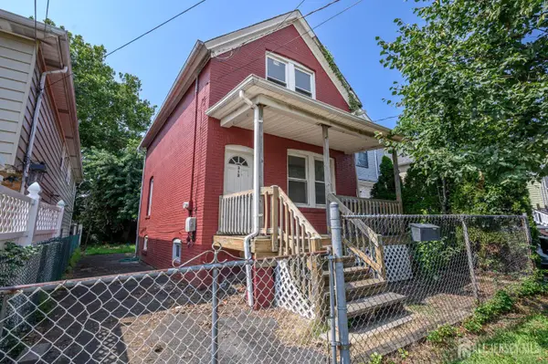 -313 Wagner Avenue, Perth Amboy, NJ 08861
