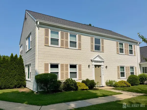 -653 Yorktown Lane #B, Monroe, NJ 08831