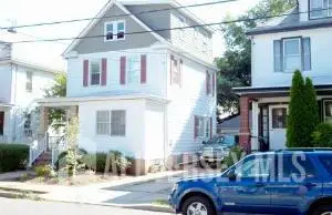 -15 Dix Street, New Brunswick, NJ 08901
