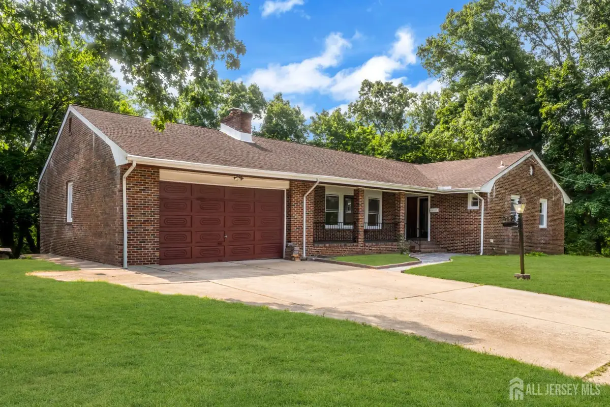-285 Highland Drive, Milltown, NJ 08850 - #1