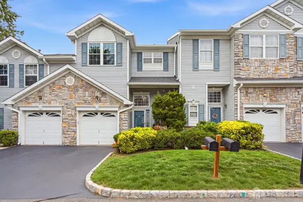 -8 Rondell Lane, Old Bridge, NJ 08857