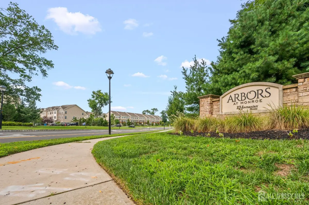 -7 Larkspur Lane, Monroe, NJ 08831 - #1