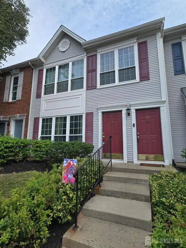 -113 Gregory Lane, Franklin, NJ 08823