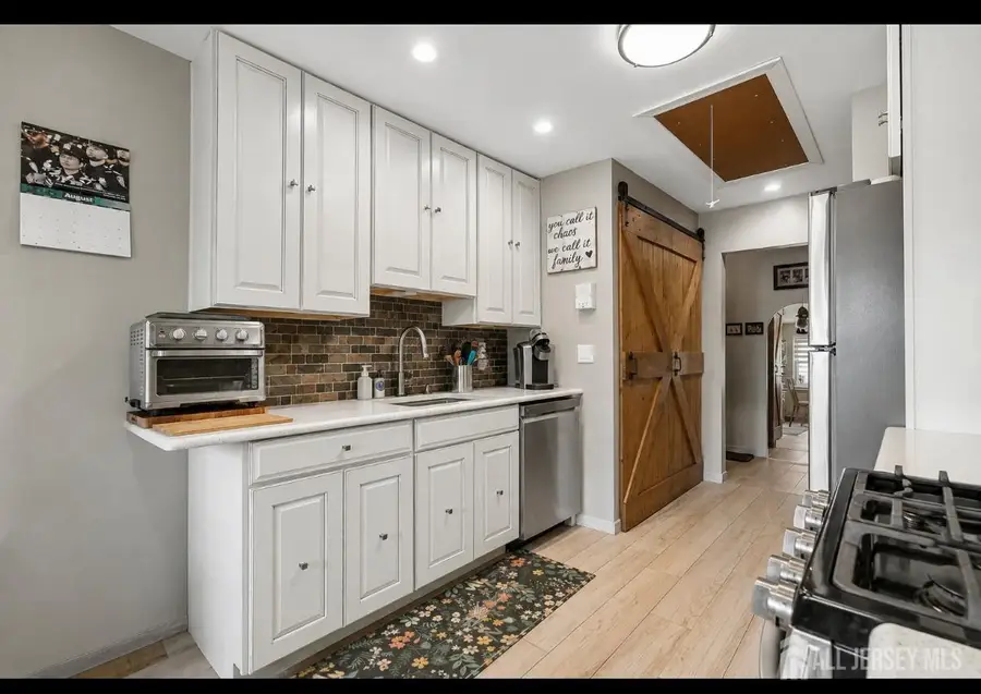 -307 Sharon Garden Court, Woodbridge, NJ 07095 - #2