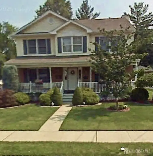 -126 N Hill Road N, Colonia, NJ 07067