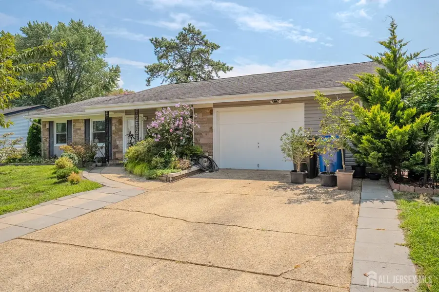 -4 Hunterdon Avenue, Monroe, NJ 08831 - #2