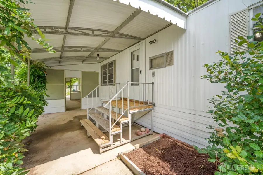 -3 Carol Road, Kendall Park, NJ 08852 - #3