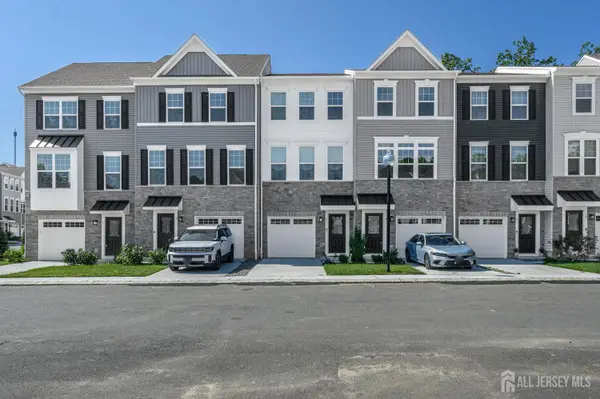 -5 Pelham Lane, Bayville, NJ 08721