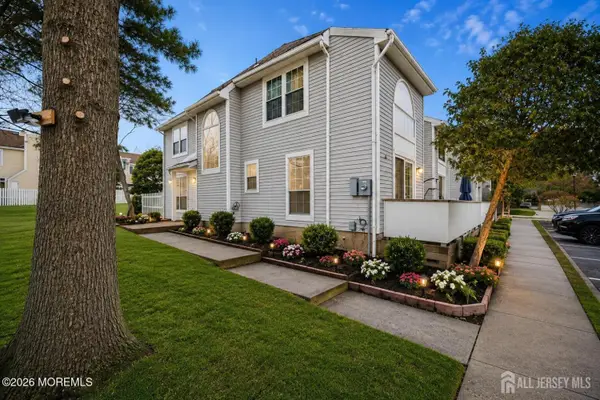 -22 Borell Square, Parlin, NJ 08859