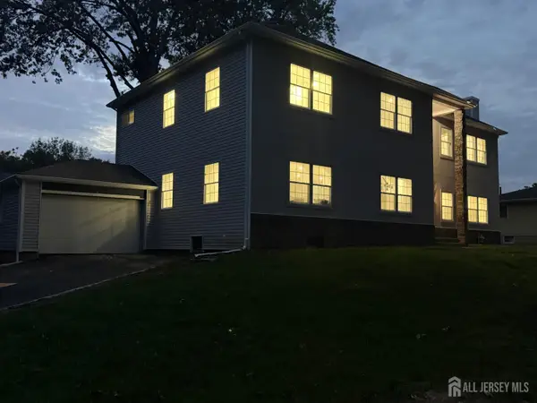 -134 Lake View Boulevard, Edison, NJ 08817