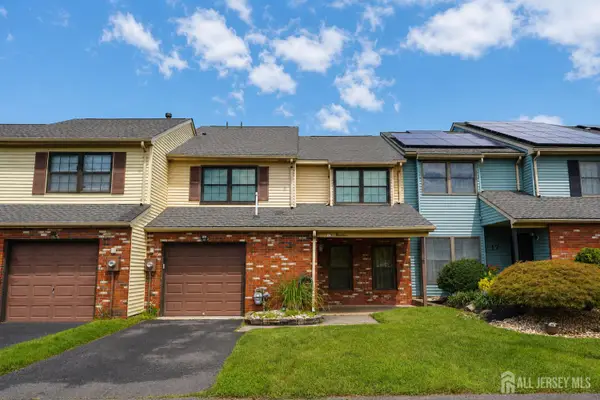 -19 Rush Court, East Brunswick, NJ 08816