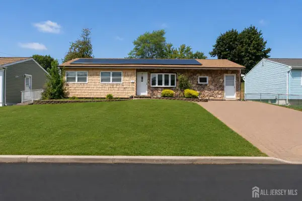 -199 Princeton Road, Parlin, NJ 08859