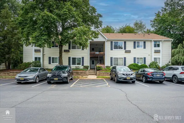 -6 Norwich Place, Franklin Twsp, NJ 08873