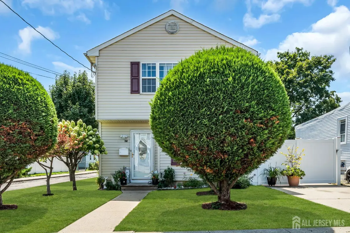 -425 Thomas Street, Perth Amboy, NJ 08861 - #1