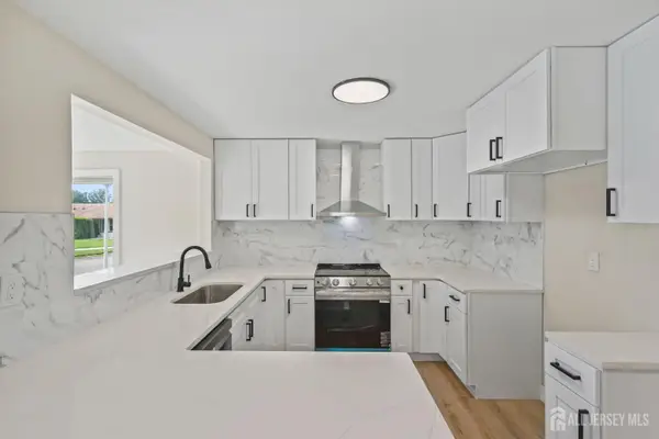 -164 Kalmia Plaza #164A, Monroe, NJ 08831