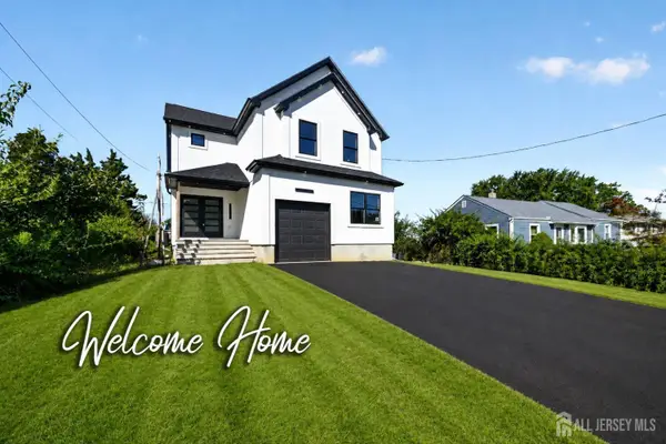 -49 Victory Place, East Brunswick, NJ 08816