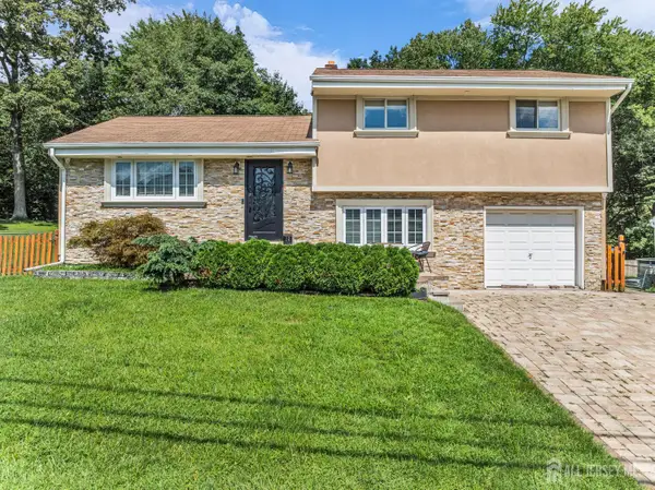 -12 Washington Avenue, Old Bridge, NJ 08879