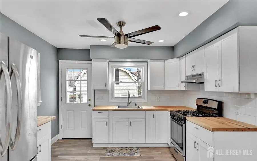 -64 Waackaack Avenue, Keansburg, NJ 07734 - #3