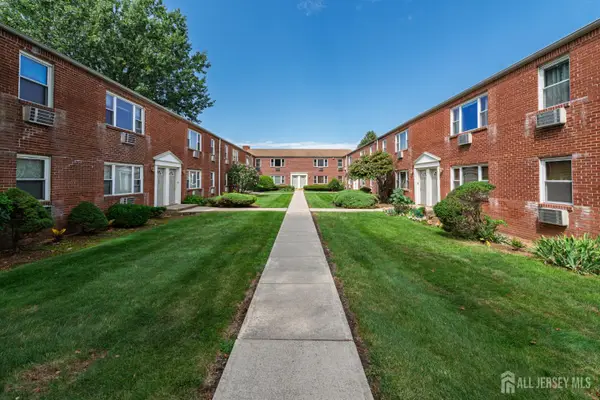 -66 Fox Road #7A, Edison, NJ 08817