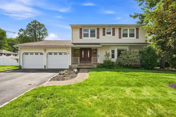 -19 Ballo Place, Edison, NJ 08820