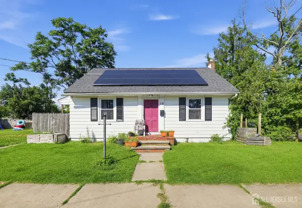 -12 N 8th Street N, Millville, NJ 08332