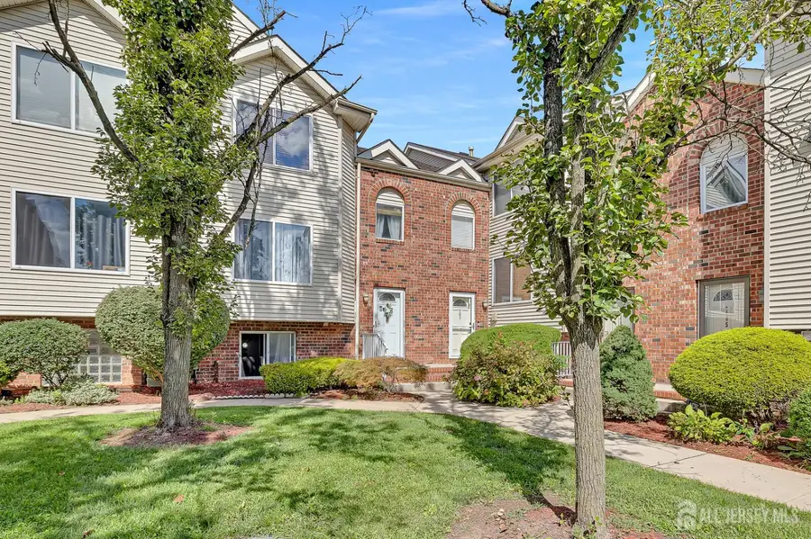 -402 Holly Drive, Perth Amboy, NJ 08861 - #3