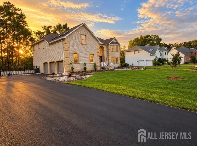 -10 Yellowstone Drive, Old Bridge, NJ 08857 - #1