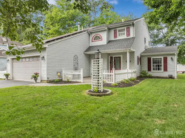 -10 Metedeconk Road, Howell, NJ 07731