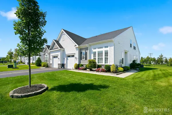 -83 Starlight Drive, Monroe, NJ 08831