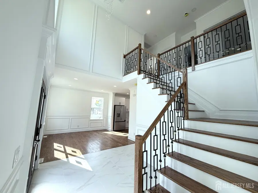 -28 S Mckinley Avenue S, Iselin, NJ 08830 - #3