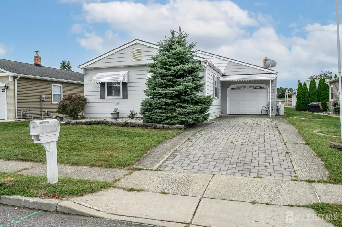 -8 Lumsden Court, Toms River, NJ 08757 - #1