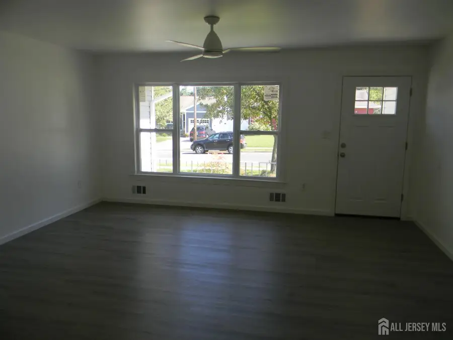 -27 Violet Terrace, Milltown, NJ 08850 - #2