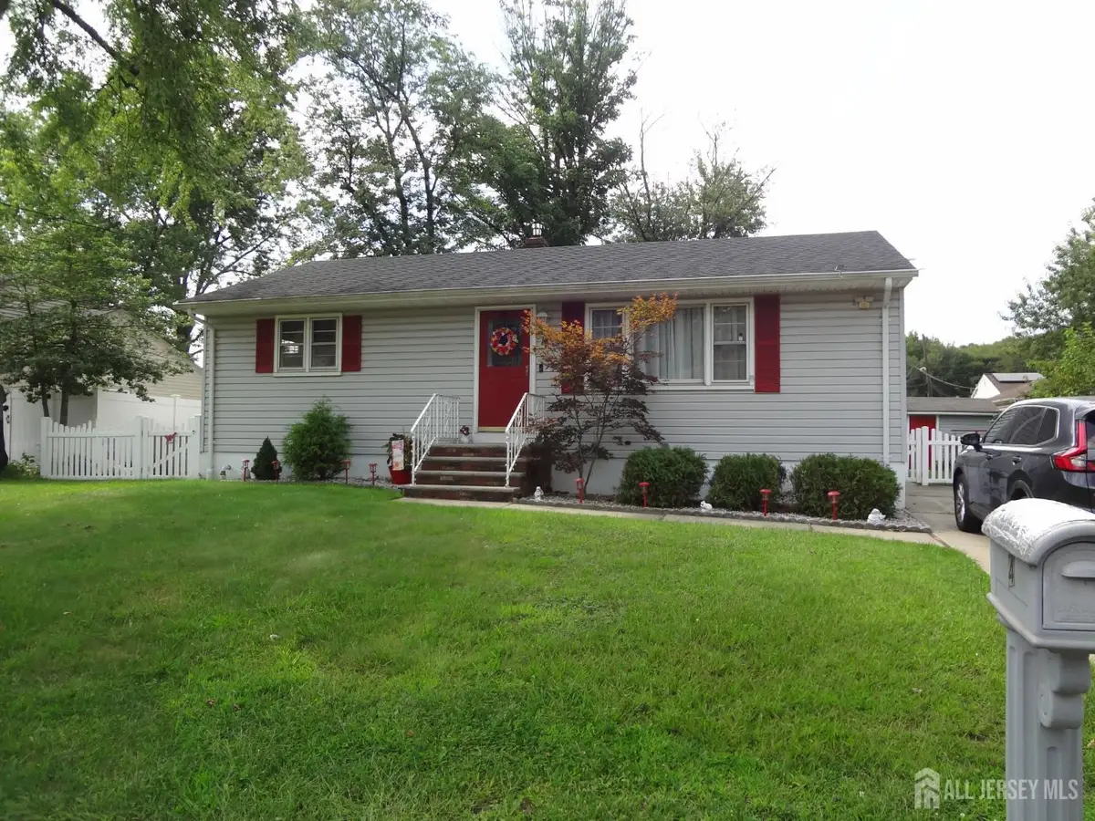 -4 Wilbur Terrace, Sayreville, NJ 08872 - #1
