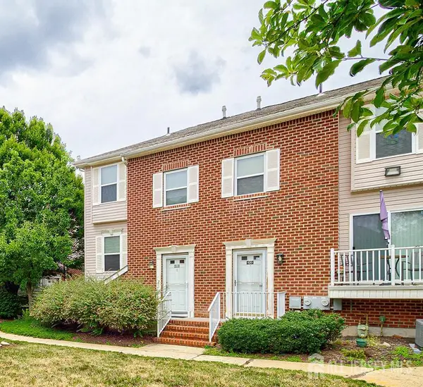 -518 Great Beds Court, Perth Amboy, NJ 08861