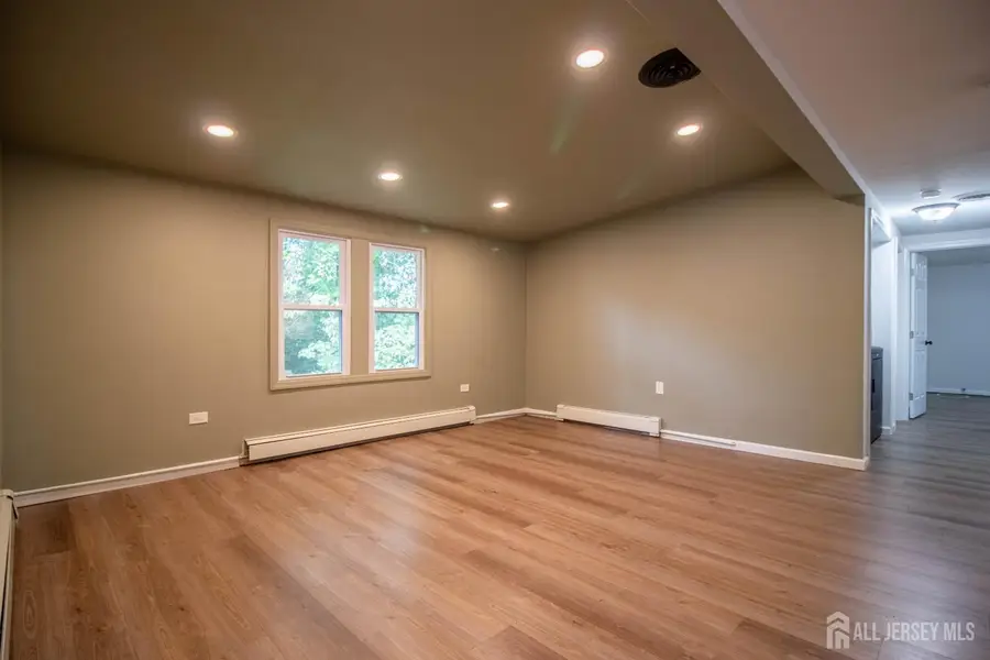 -21 Keats Road, North Brunswick, NJ 08902 - #3