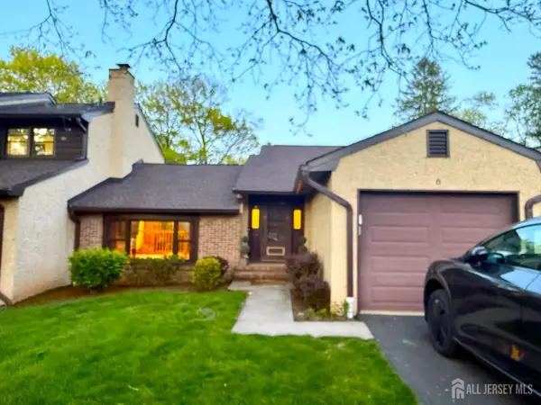 -8 Teaberry Drive, Edison, NJ 08820