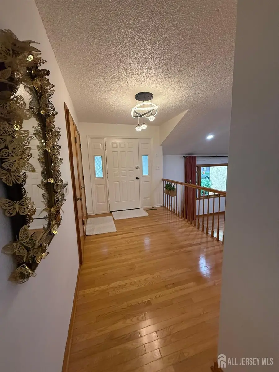 -8 Teaberry Drive, Edison, NJ 08820 - #3