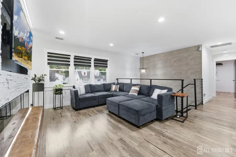-860 Coolidge Avenue, Woodbridge, NJ 07095 - #3