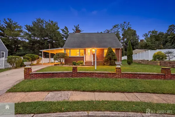 -493 S Park Drive S, Perth Amboy, NJ 08861