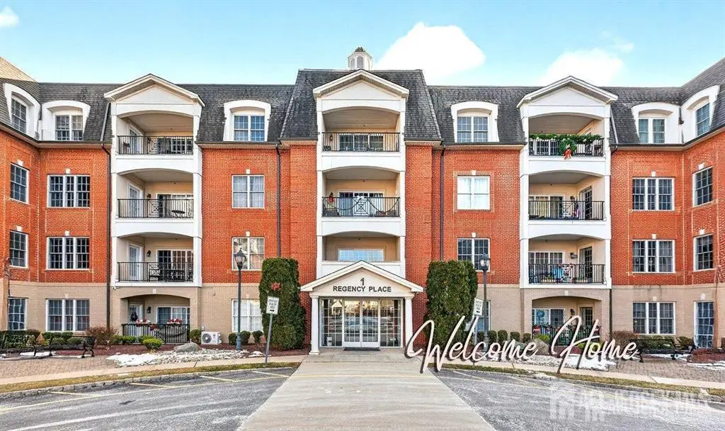 -323 Regency Place, Woodbridge, NJ 07095 - #1