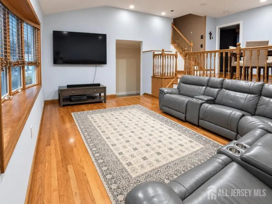 -2 Elaine Court, Old Bridge, NJ 08857 - #3