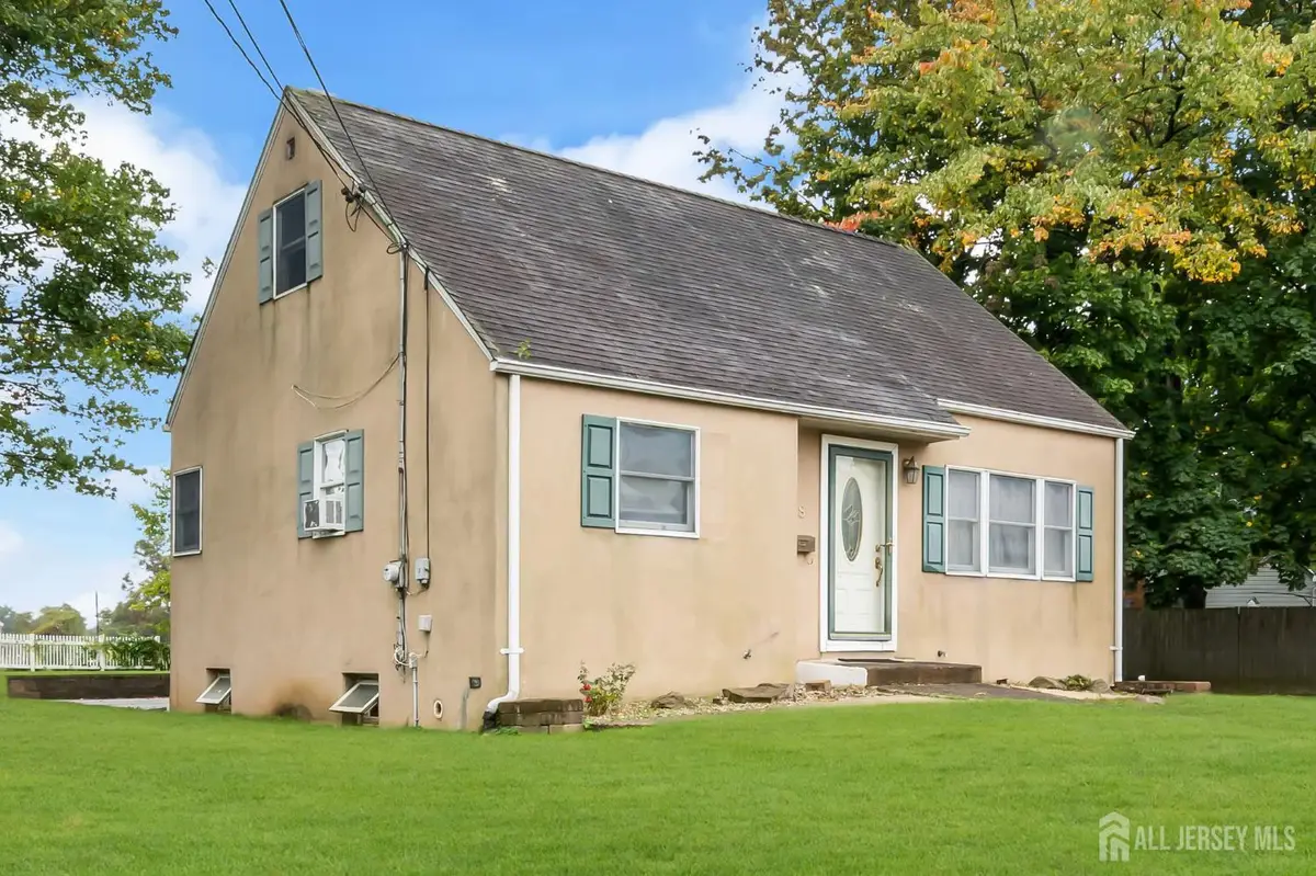 -38 Susan Lane, East Brunswick, NJ 08816 - #1