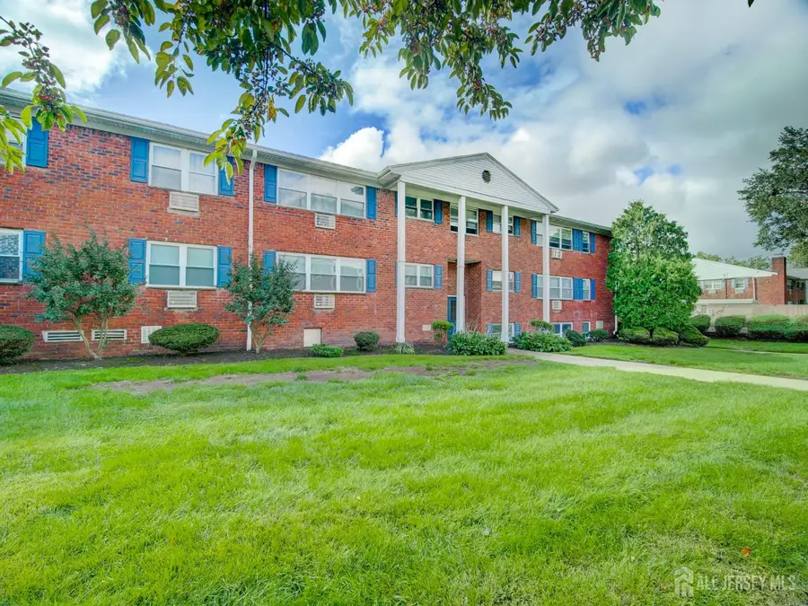 -32-A Woodedge Avenue #8, Edison, NJ 08817 - #2